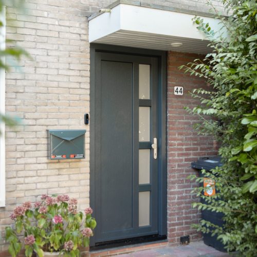Woning-5-voordeur-Zaandam-voordeur-vervangen-scaled.jpg